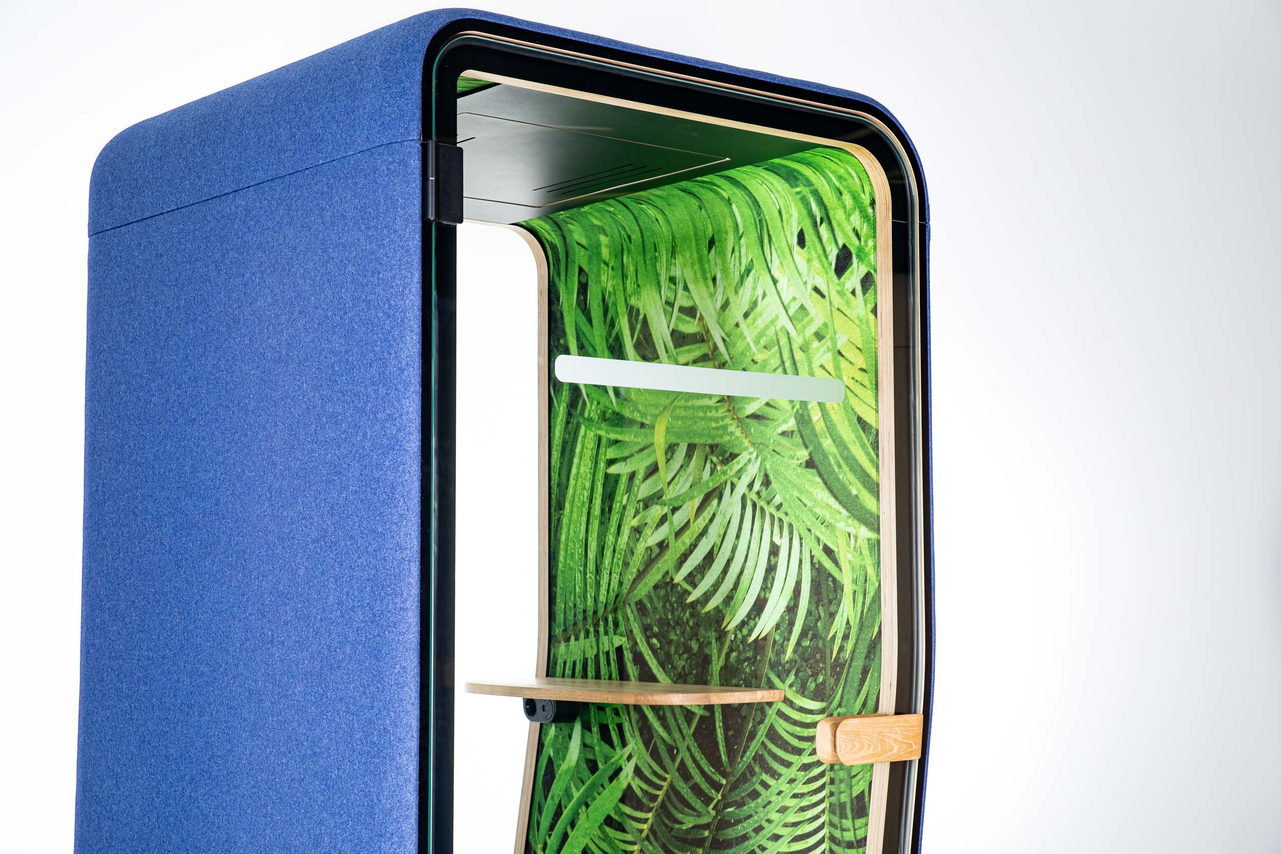 BuzziNest Booth 51 PCE